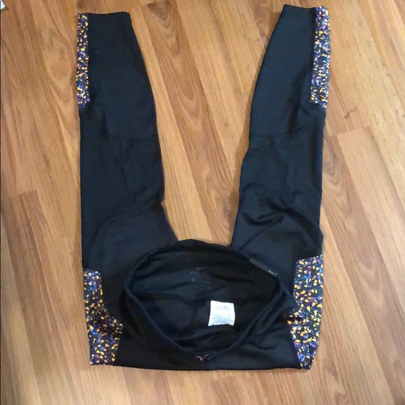 Nike Icon Clash Running Fast Cropped Leggings - Picture 4 of 7